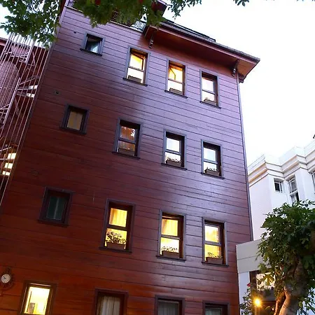 מלון Garden Luxury Suites *